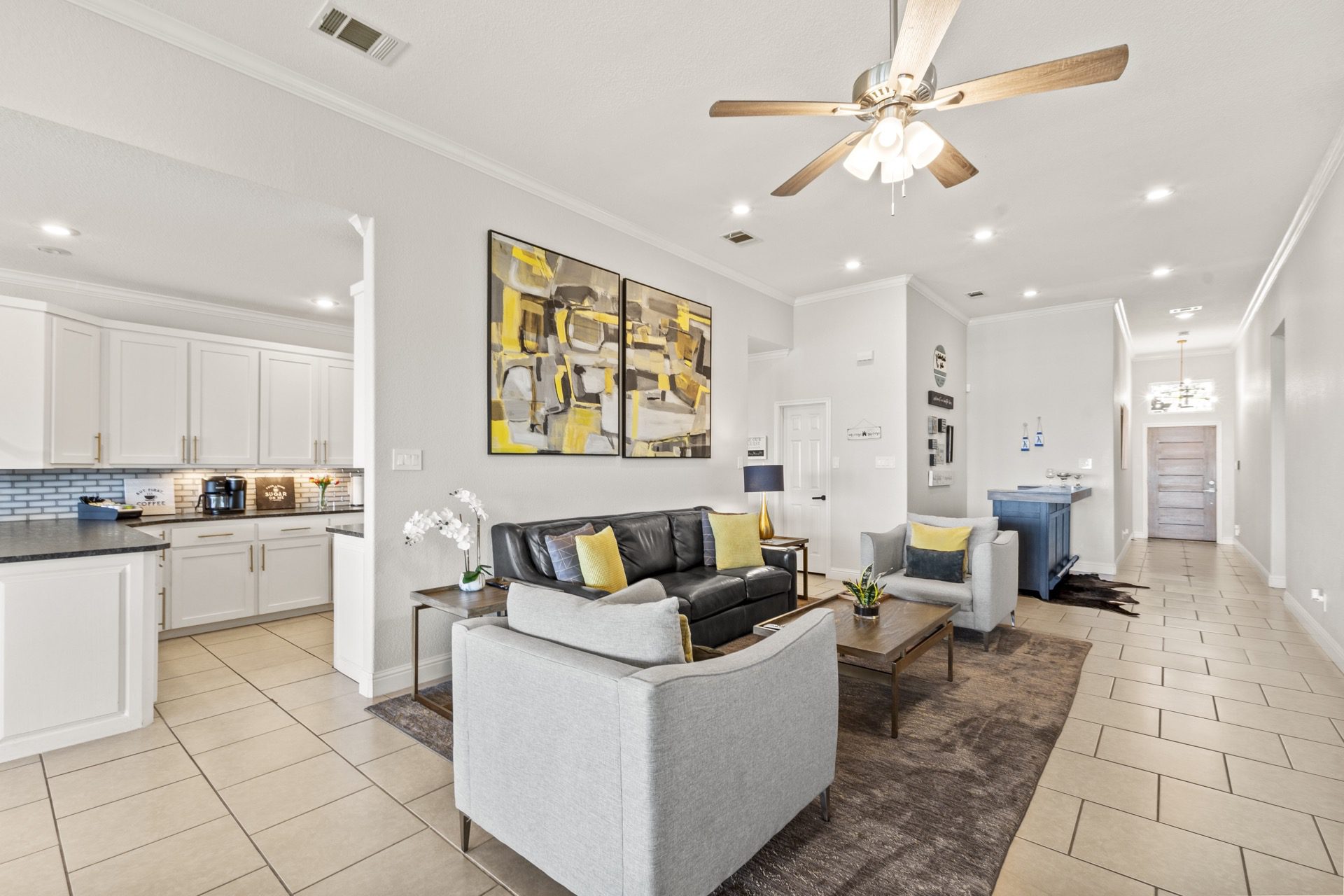 Lake Views from the Living Room? Yes, Please. Comfort meets the shoreline at Cedar Creek.